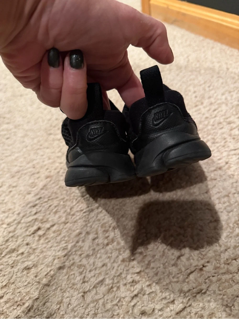 Nike Kids Black Mesh Slip-On Sneakers